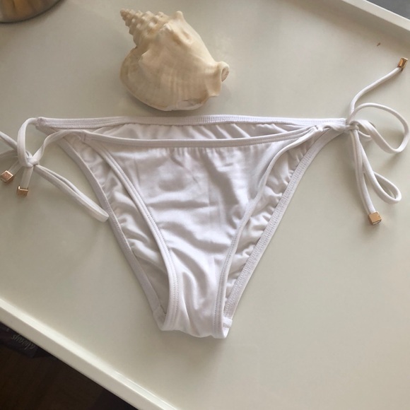 ☀️VS White Swim Bottom “The Skimpy String” - M - Picture 1 of 4